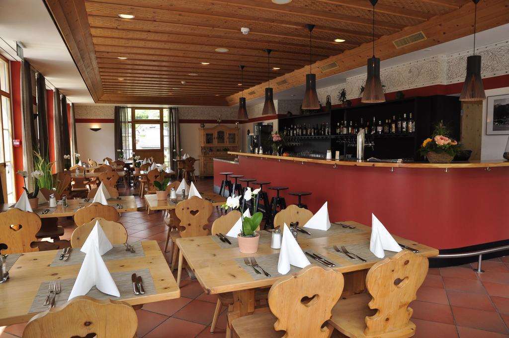 Hotel Aurora Ardez Restaurante foto